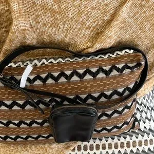 Frye Belt Bag / Fanny Pack Genuine Leather Black Frye | Accessories | Frye Belt Bag Fanny Pack Genuine  main image 3